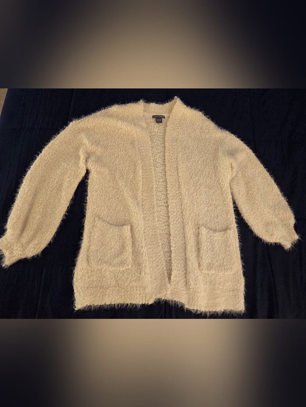 Chelsea & Theodore Cream Fuzzy Eyelash Open Front Cardigan Size L